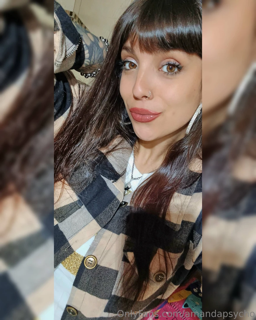 Tell me the truth do you prefer me with clothes on or without them 