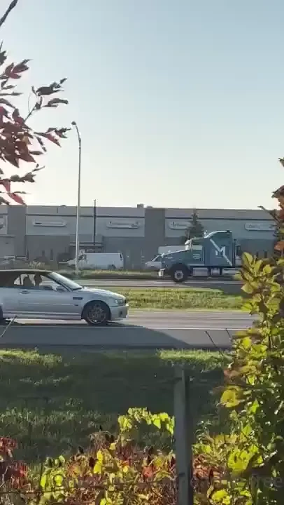 Nouvelle vid o sur le bord de l autoroute se soir dans tes messages 