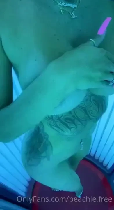 Without hand elypeachie 