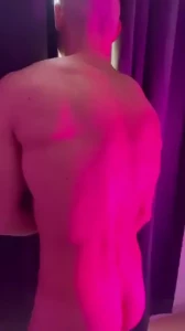 I saw you on the street and i couldn t contain myself i invite you to