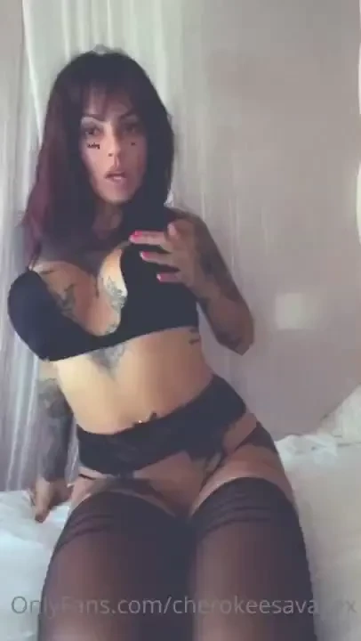 Tip this post 3 to unlock the naked version 