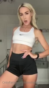 Do you love me in gym wear too show me