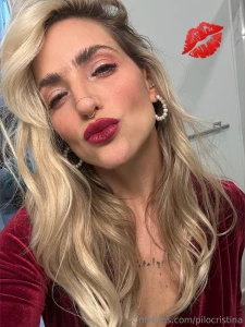 A kiss for you where do you want it part 1