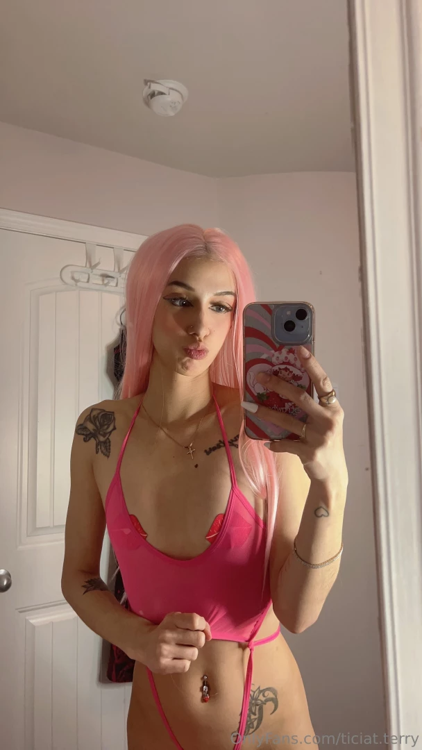 Kisses message me babes let s have sum fun 