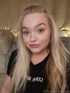 Good morning send for my coffee and i will send you a cute pic
