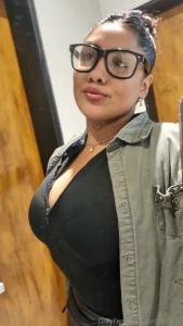 I also want you to see me dressed like a regular sugar mommy part 1