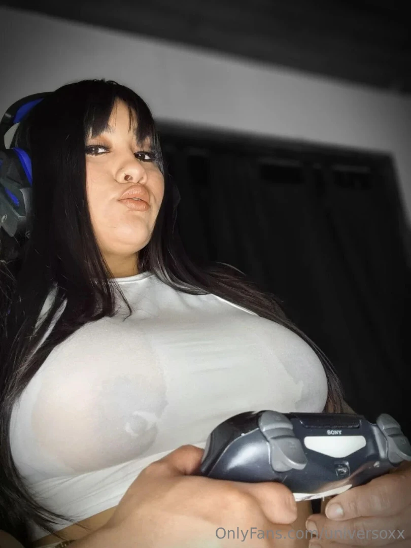 Good evening what do you want to play today 