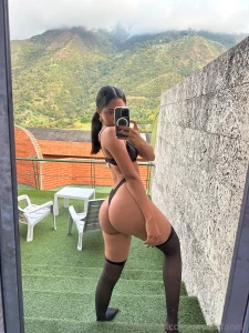 It s 10 degrees outside but i m still warm