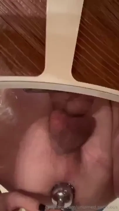 Watch me stuff this big thick boy up my tight smooth ass 