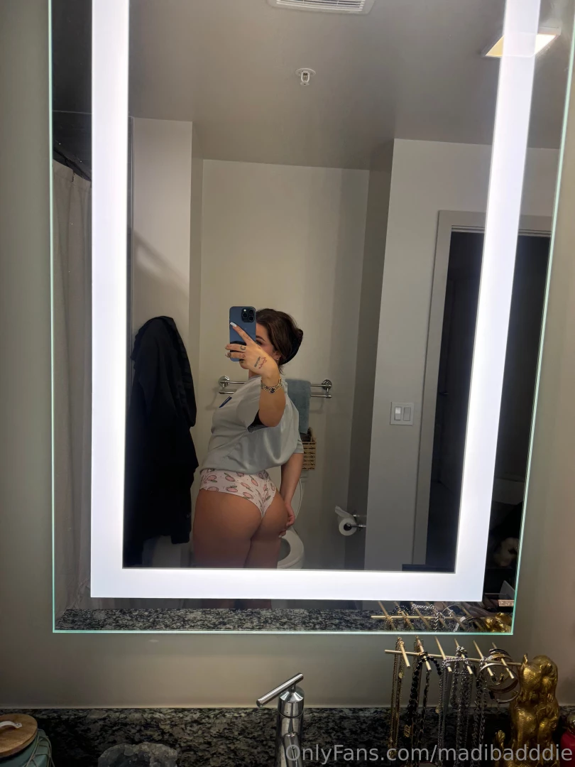Mirror selfies gt gt part 3 