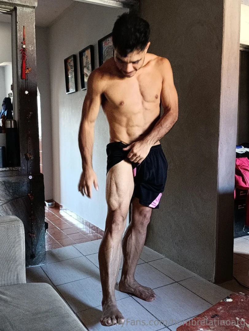 Hello i m maurokiut argentine maurokiut hot personal trainer cum part 10 