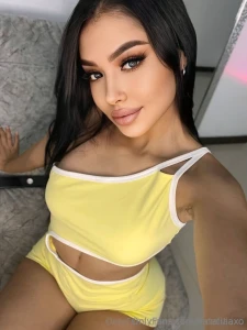 Free subscription write to her official_ceciliaxo she is online now part 1000