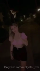 Today i want to relax to the fullest i want the evening to be hot and