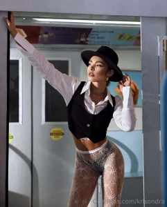 Warning this outfit causes distractions