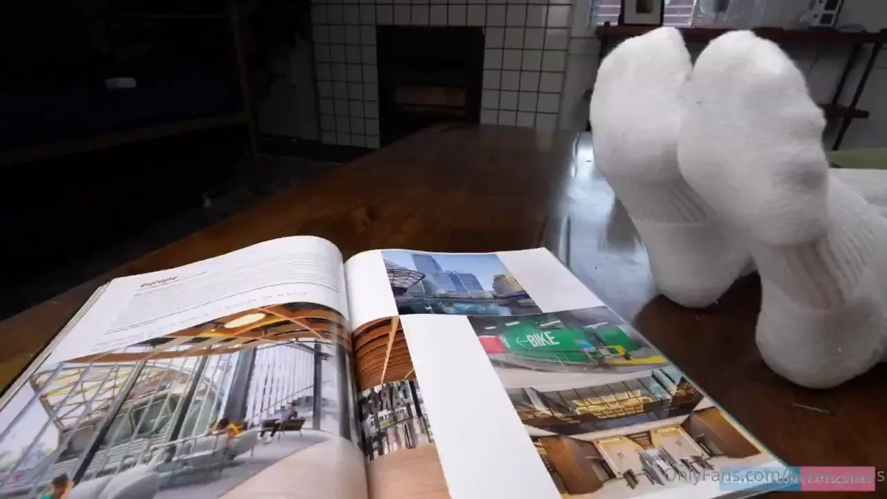 Found out my roommate has a secret fetish 