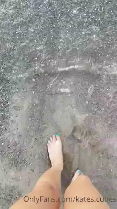 A video from the beach last weekend about to film some customs to 