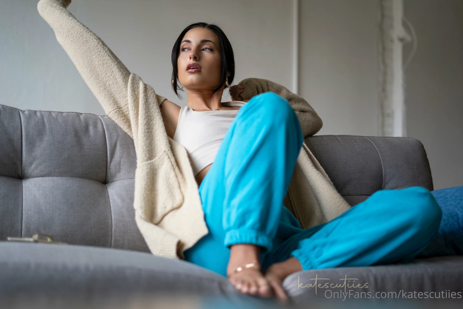 Some sneak peak pics from my shoot yesterday part 3 