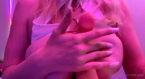 Need to be tittyfucked sooo bad