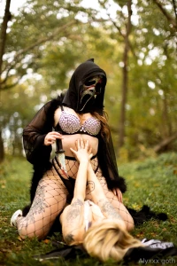 What do you want to see what your insides look like threesome bundle part 1