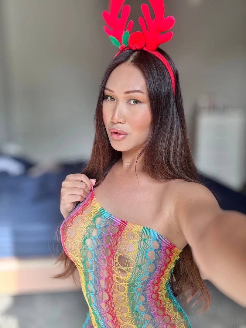 A sneak peek christmas vibes from my vip page xxx 