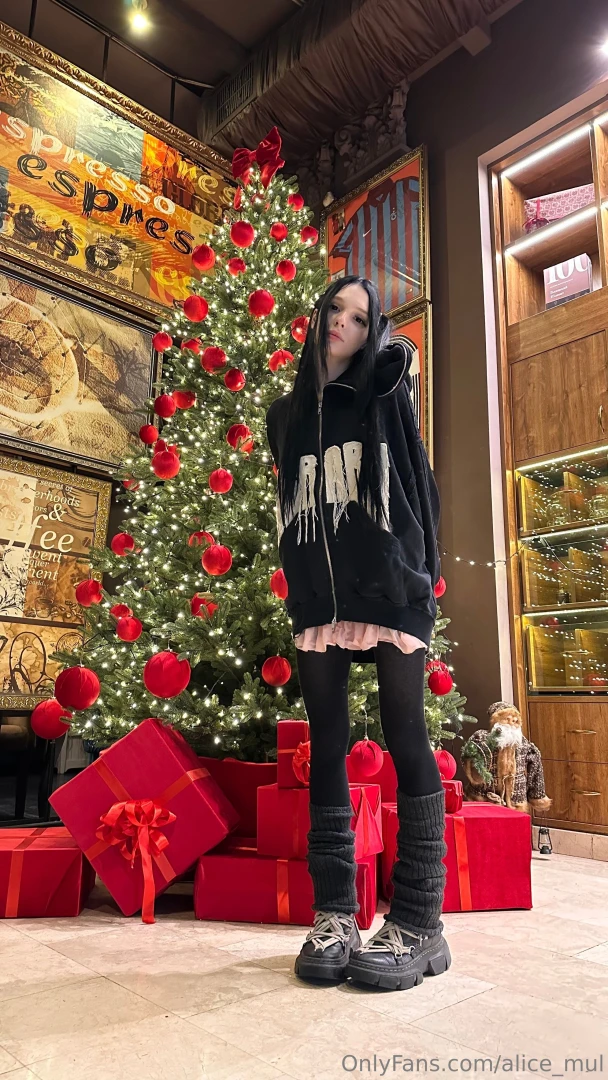 The tree sparkles the gifts are ready and i m staying true to my style 