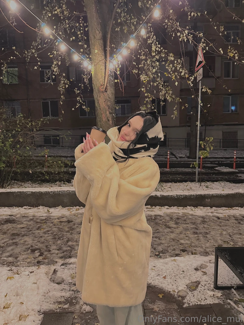 Hot chocolate is all that i need 