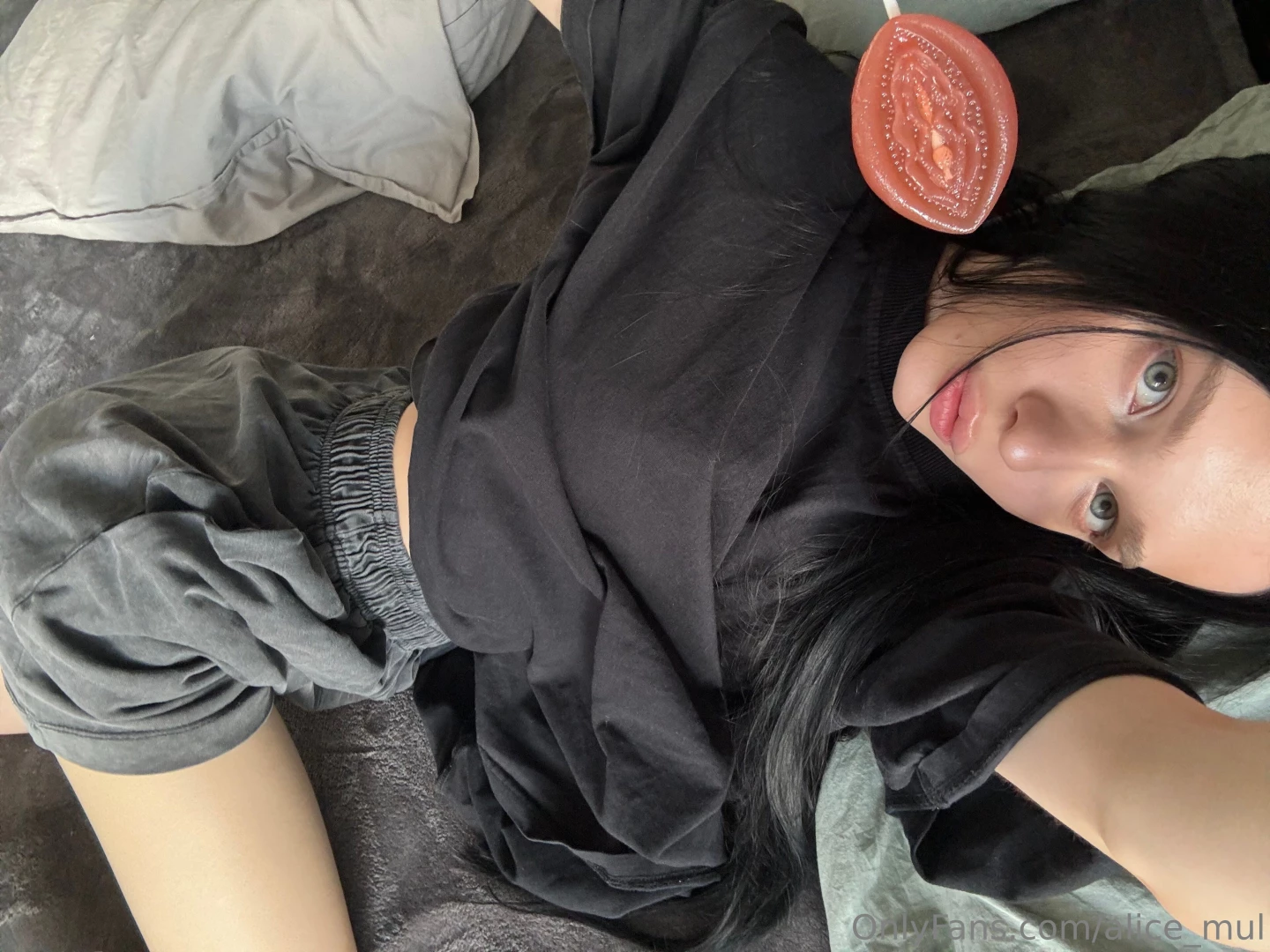 Would you try a lollipop like this 