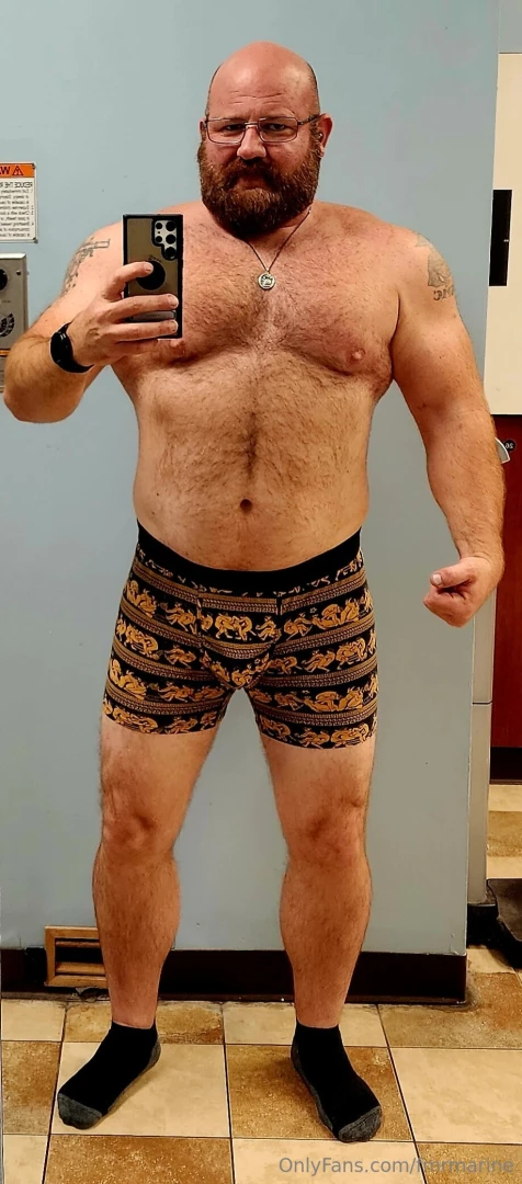 What s everybody getting into tonight i m doing some arms and then part 1 