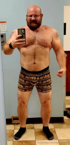 What s everybody getting into tonight i m doing some arms and then part 3