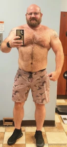 Had a great back day today hope everyone is having an amazing weekend part 1