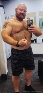 Sweating my ass off for you guys trying to get some abs at 270lbs haha part 3