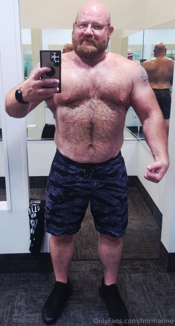 Sweating my ass off for you guys trying to get some abs at 270lbs haha part 2 