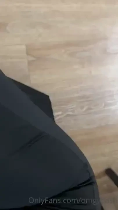 I m obsessed with this wittow pussyyyy should i keep him 