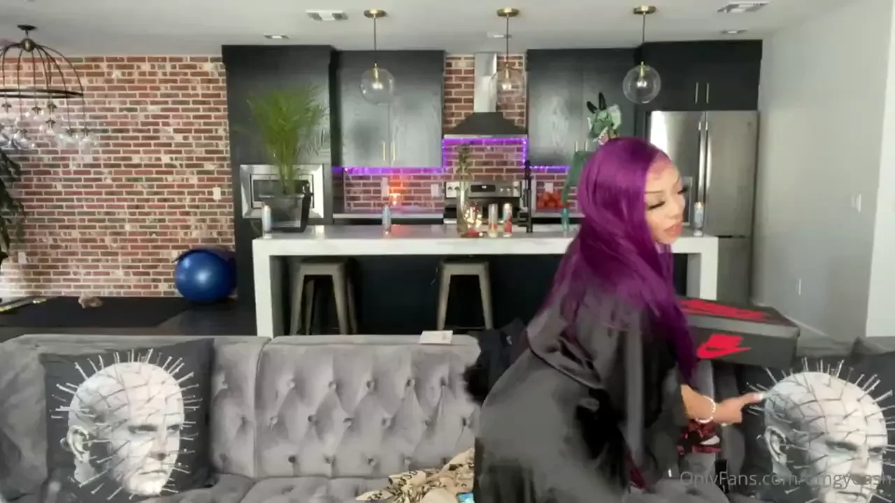 Finally y all better tell me sum nice or gtf on 