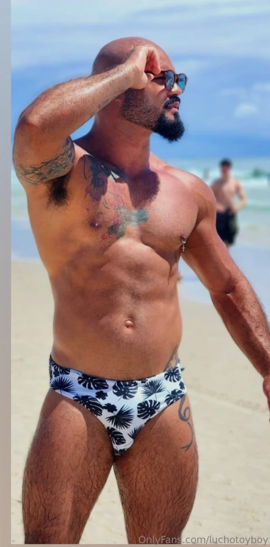 Jeffcarvalho hello everyone i m a hairy versatile and sexy brazilian part 18 