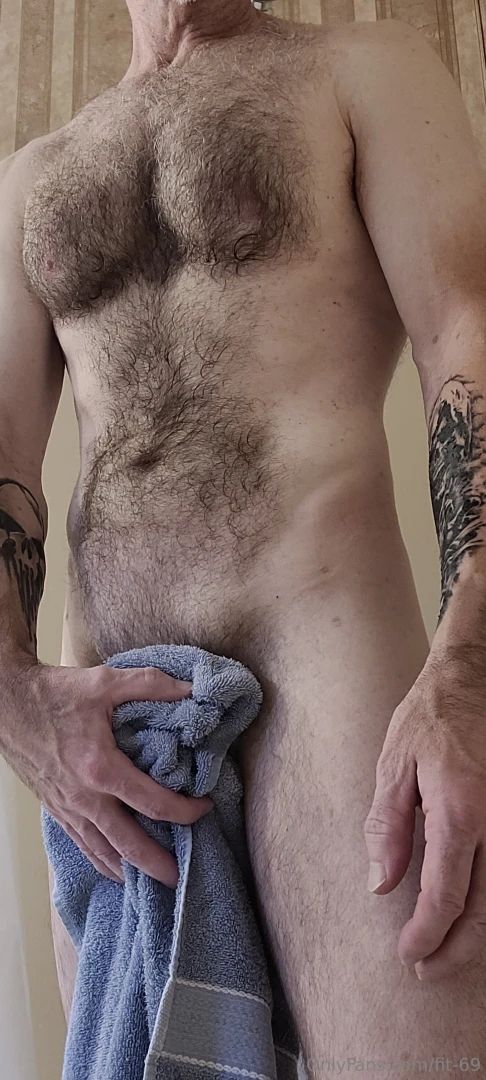 Going live now guys cum and play 