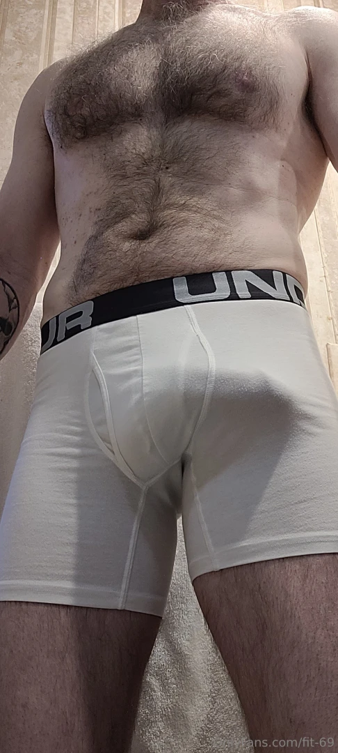 Happy monday guys am i boyfriend material 