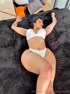 Papi imag nate esto est s sentado en mi sof la c mara est encendida y