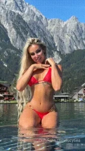 Having a good view sweetie