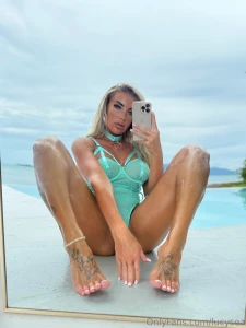 Honey would you like to swim in the pool with me