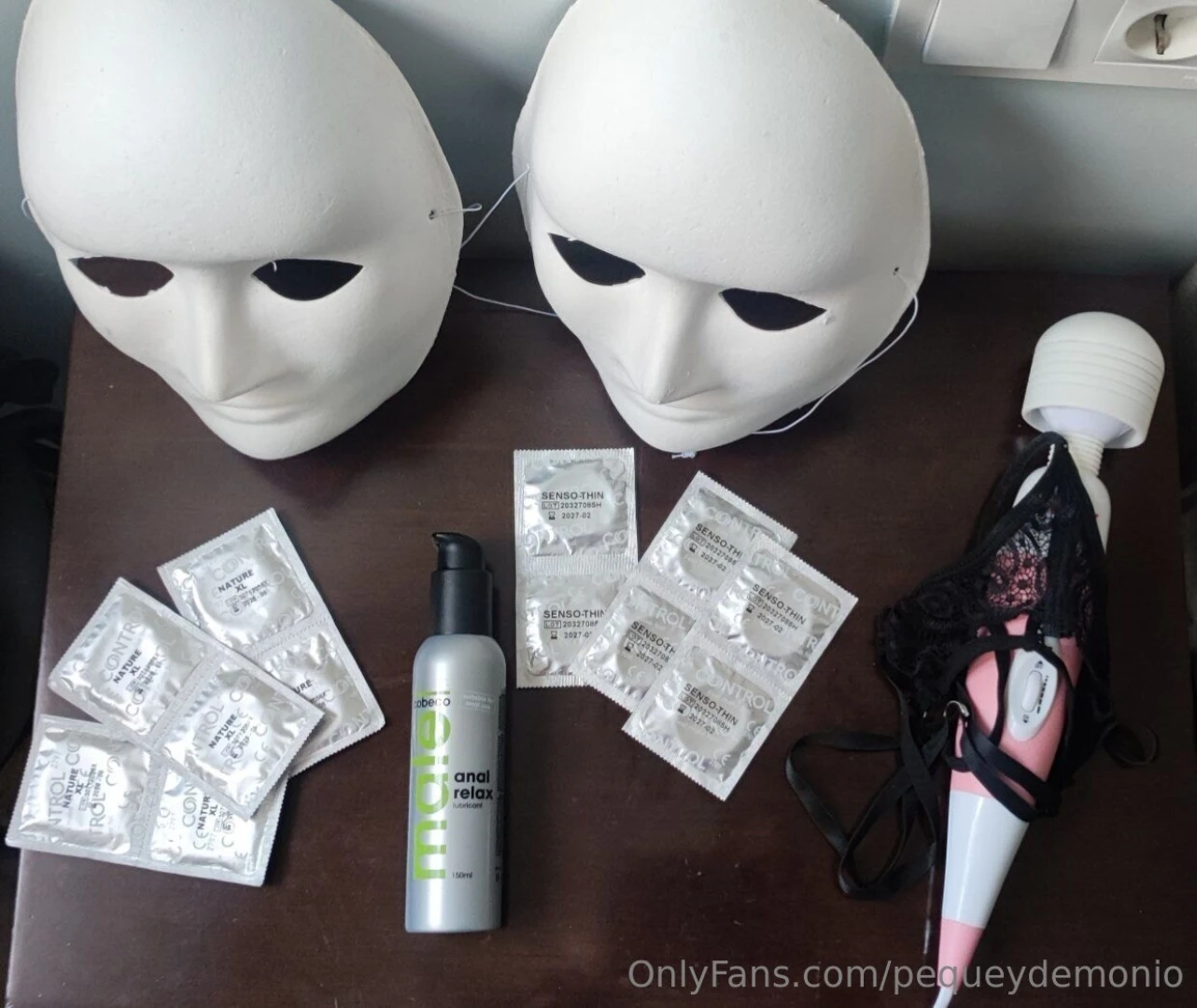 Hoy he recibido por delante y por detr s en breve el v deo 