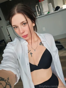 Hi hot new content coming soon alsooooo i have something i ve been part 3