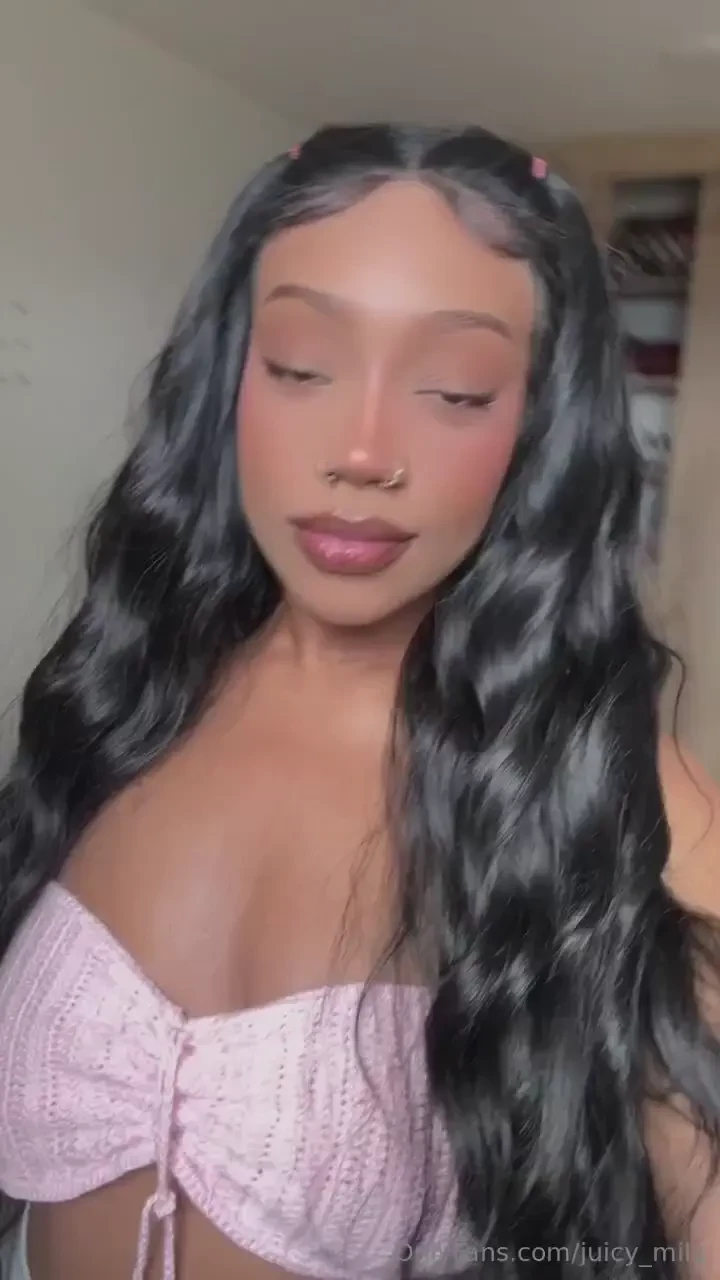 Dressed up to go out with my friends looking really cute 