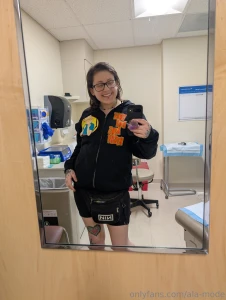 The doctor always makes me wait foreverrrrr wanna fuck while we wait part 2