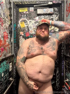 Wish i had someone to join me in here part 1