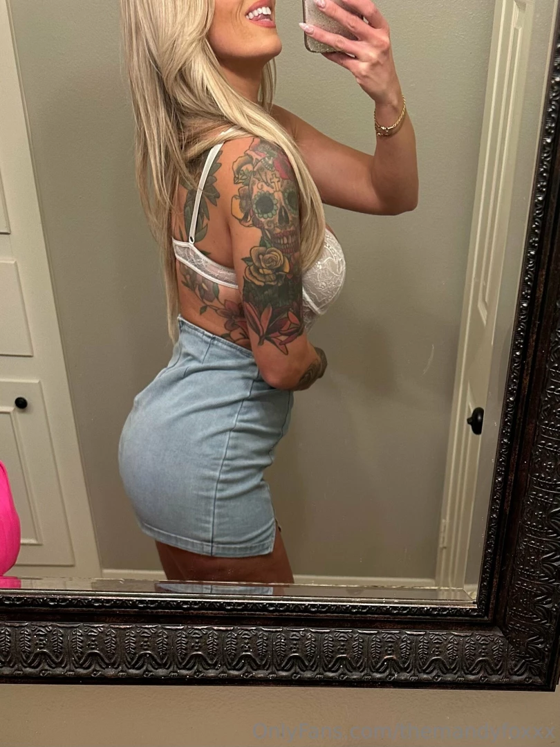 Swipe for some fun my girlfriend let me borrow her clothes part 3 