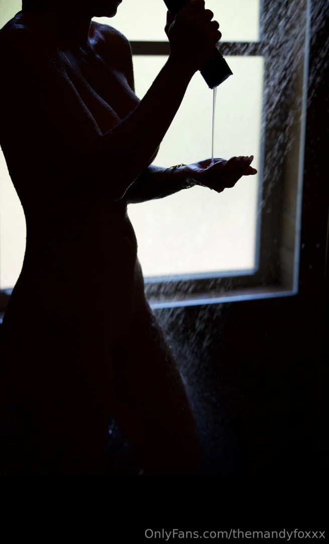 Let me touch you and make you cum 