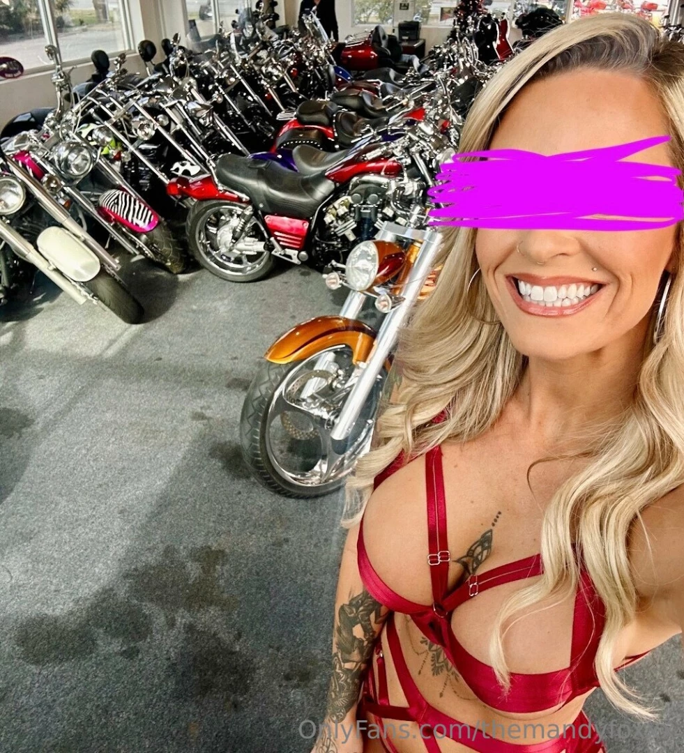 themandyfoxxx - Love me some motorcycles 