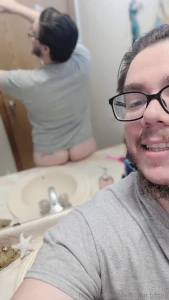 You like my tatted butt part 1