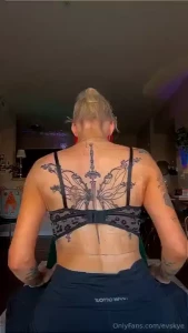 Happy easter you wanna see what i see